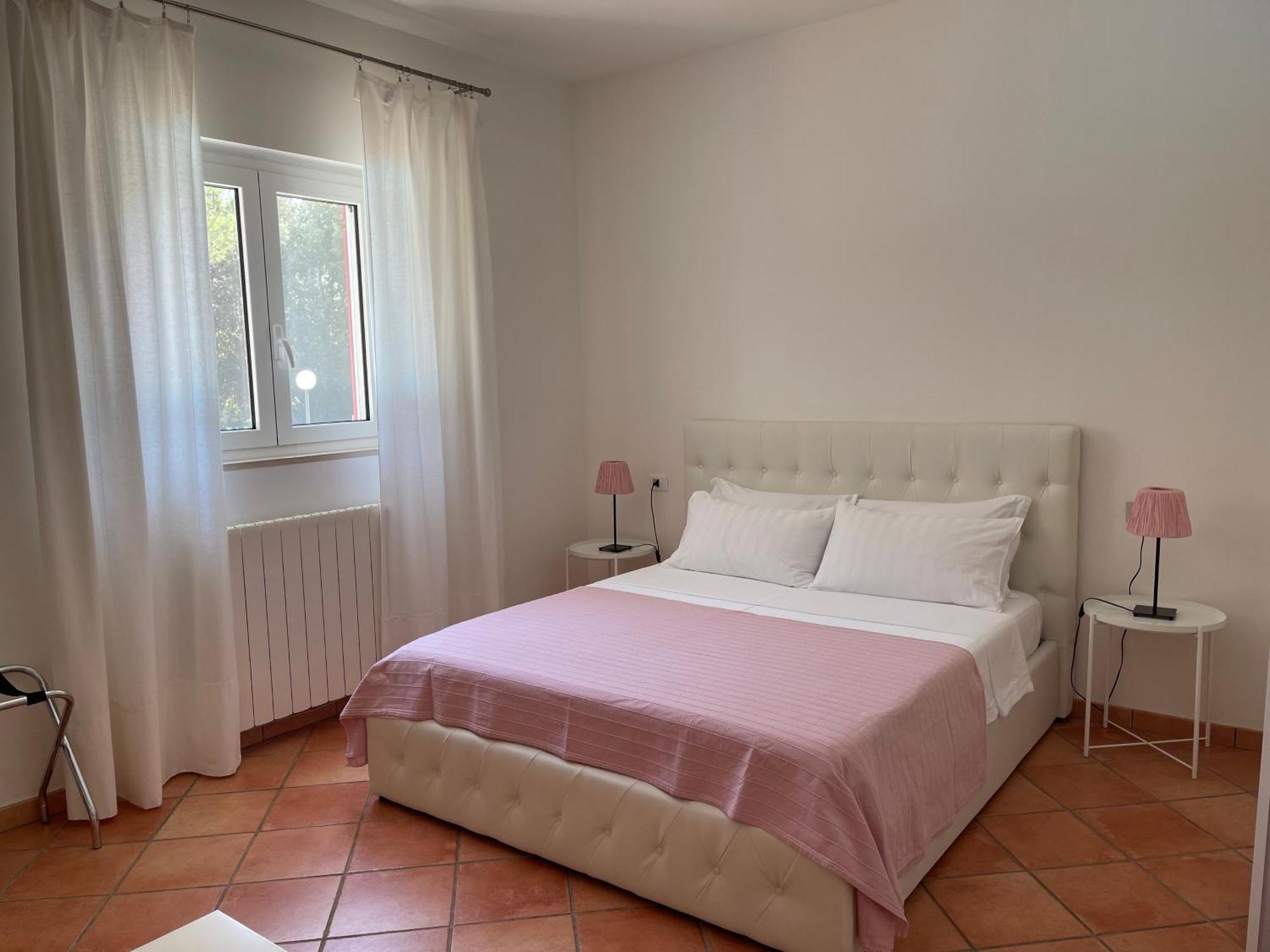 Da Ksenia Hotel Ceglie Messapica Bagian luar foto