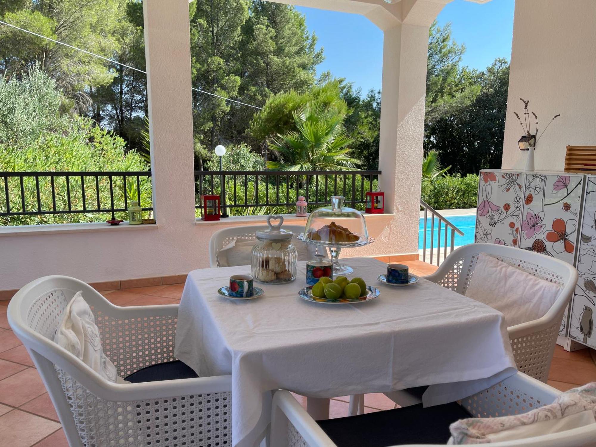 Da Ksenia Hotel Ceglie Messapica Bagian luar foto